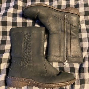 Leather ugg boots